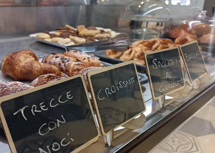 Casa de huéspedes: La Jacaranda Rooms